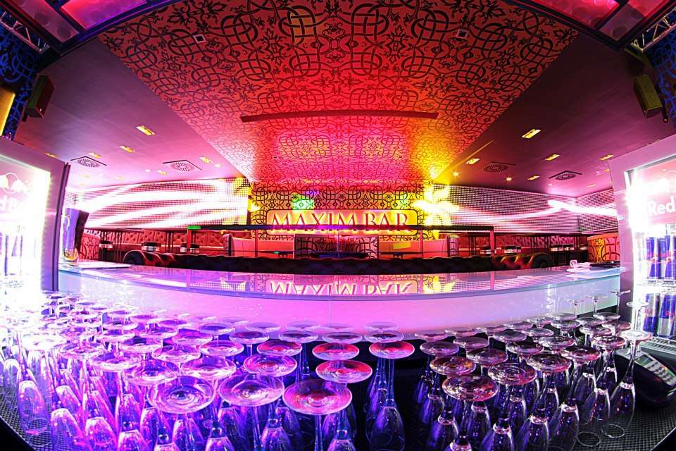 Maxim Bar
